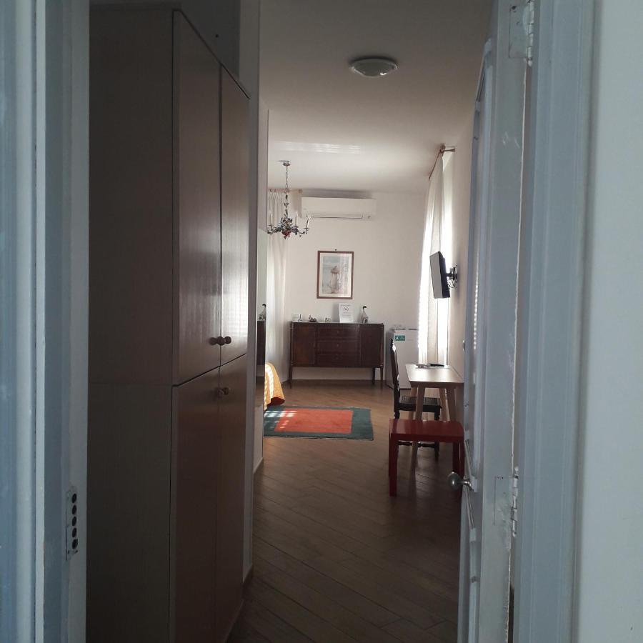 B&B Villa Ocsia San Giorgio a Cremano Buitenkant foto