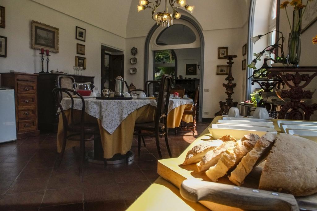 B&B Villa Ocsia San Giorgio a Cremano Buitenkant foto