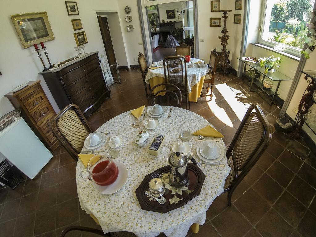 B&B Villa Ocsia San Giorgio a Cremano Buitenkant foto