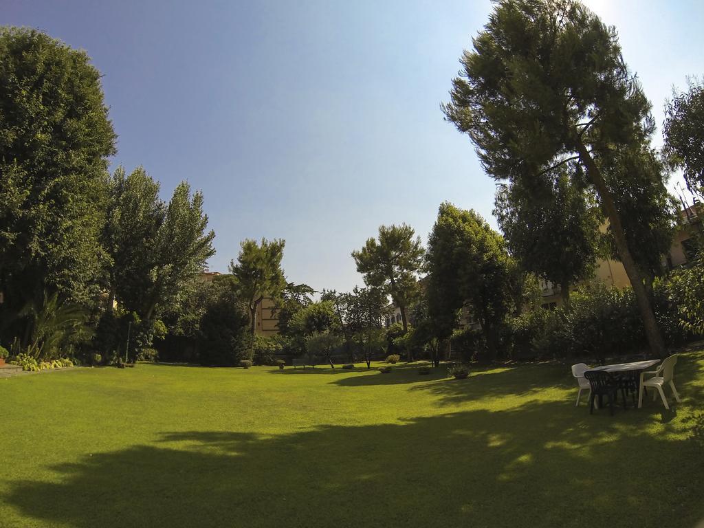 B&B Villa Ocsia San Giorgio a Cremano Buitenkant foto