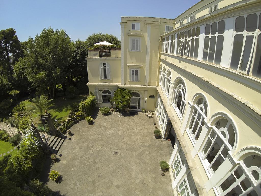B&B Villa Ocsia San Giorgio a Cremano Buitenkant foto
